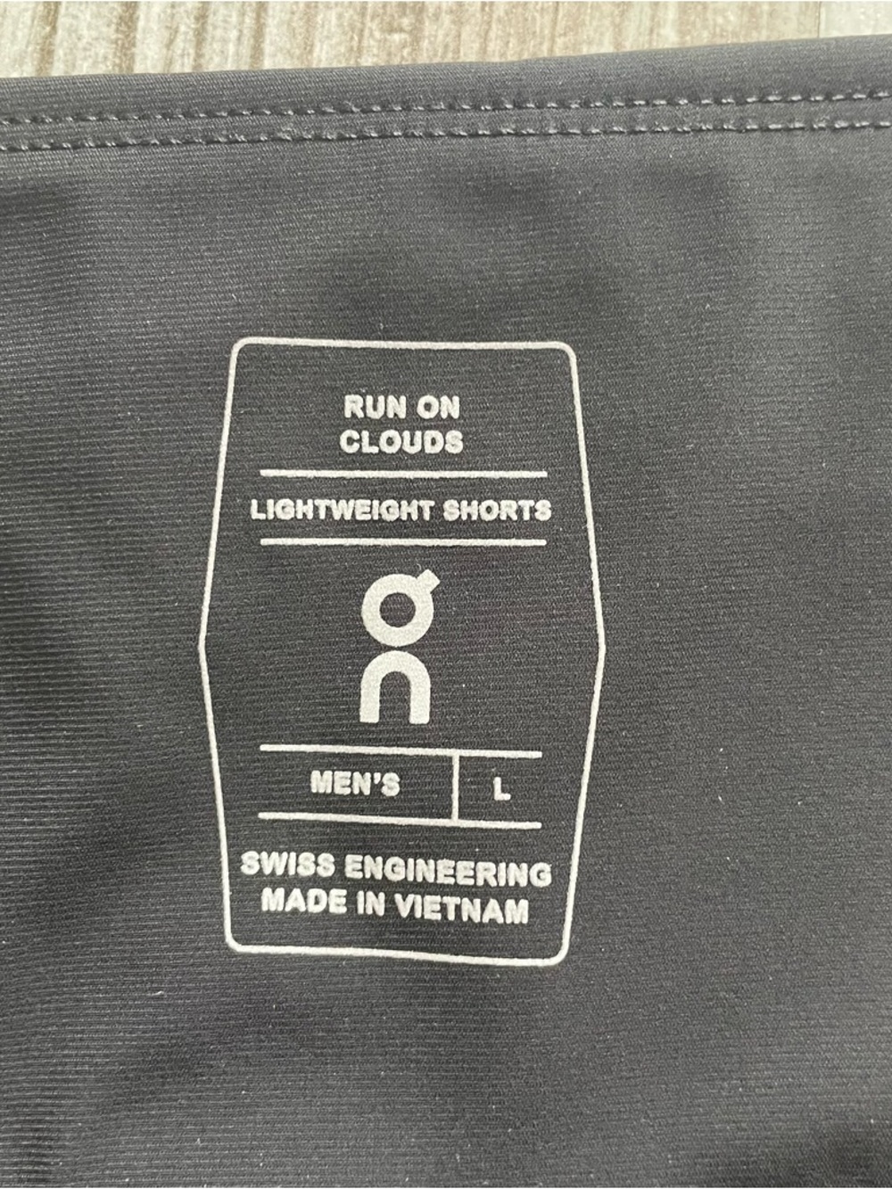 Run on Clouds Men’s Black Athletic Shorts with Built-in Underwear-L-Like New! - Picture 5 of 8